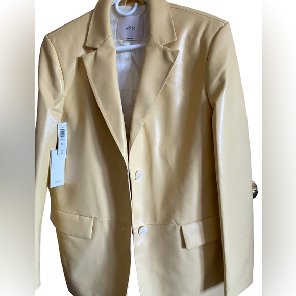 Aritzia Wilfred Blazer - Picture 1 of 3